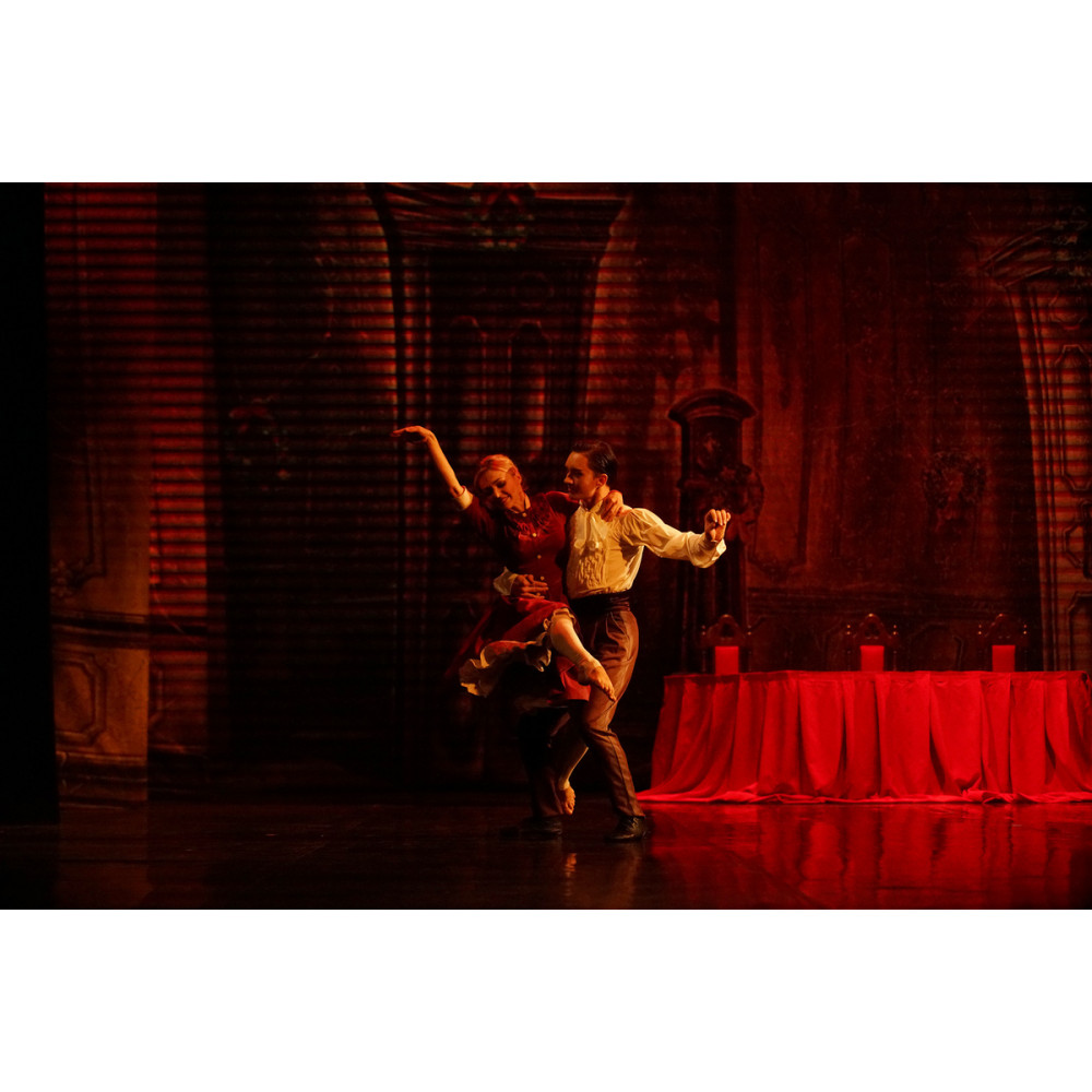 Фото №9 - Афіша Афіша Kyiv Modern Ballet. Жінки в ре-мінорі. Довгий різдвяний