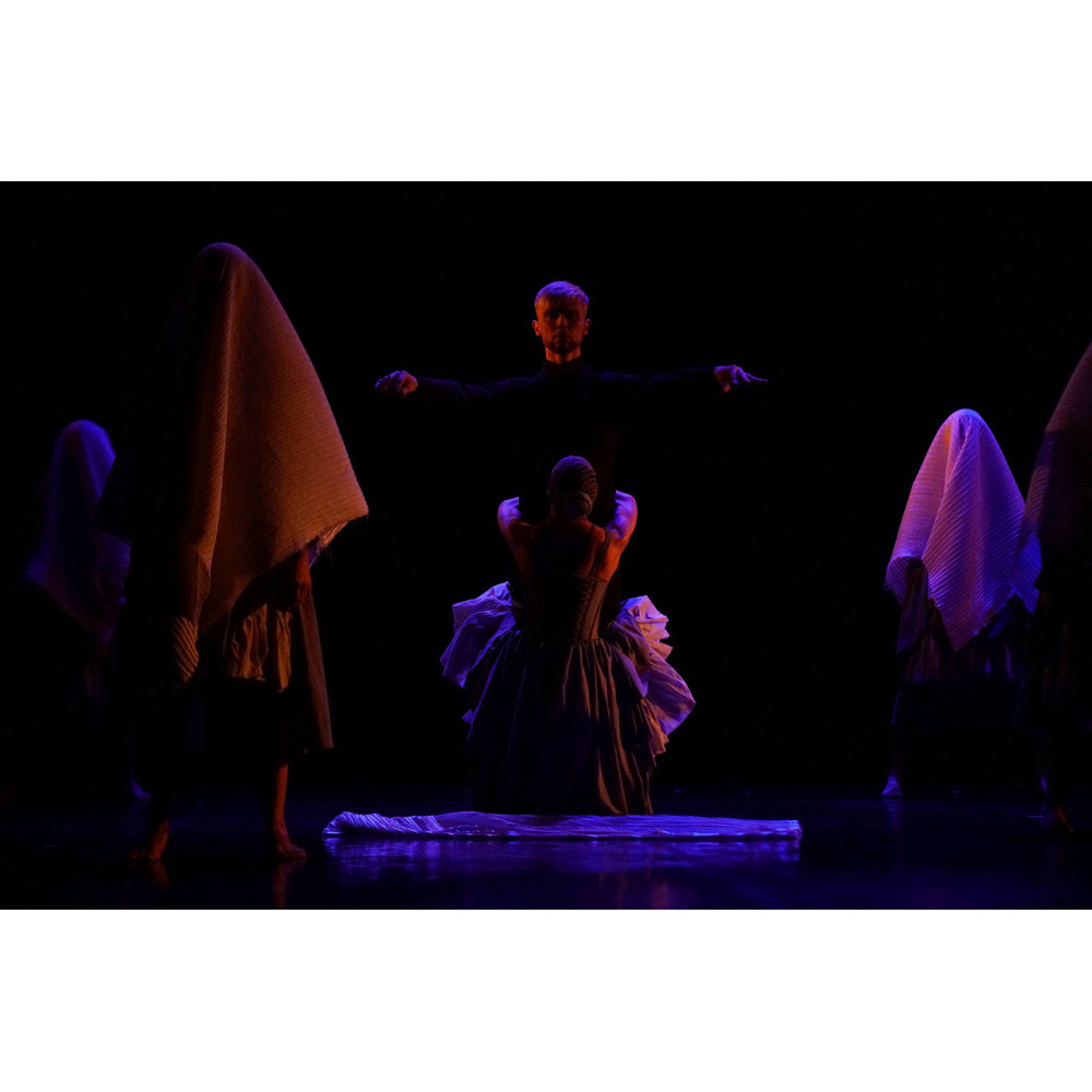 Фото №9 - Афіша Афіша Kyiv Modern Ballet. Жінки в ре-мінорі. Довгий різдвяний