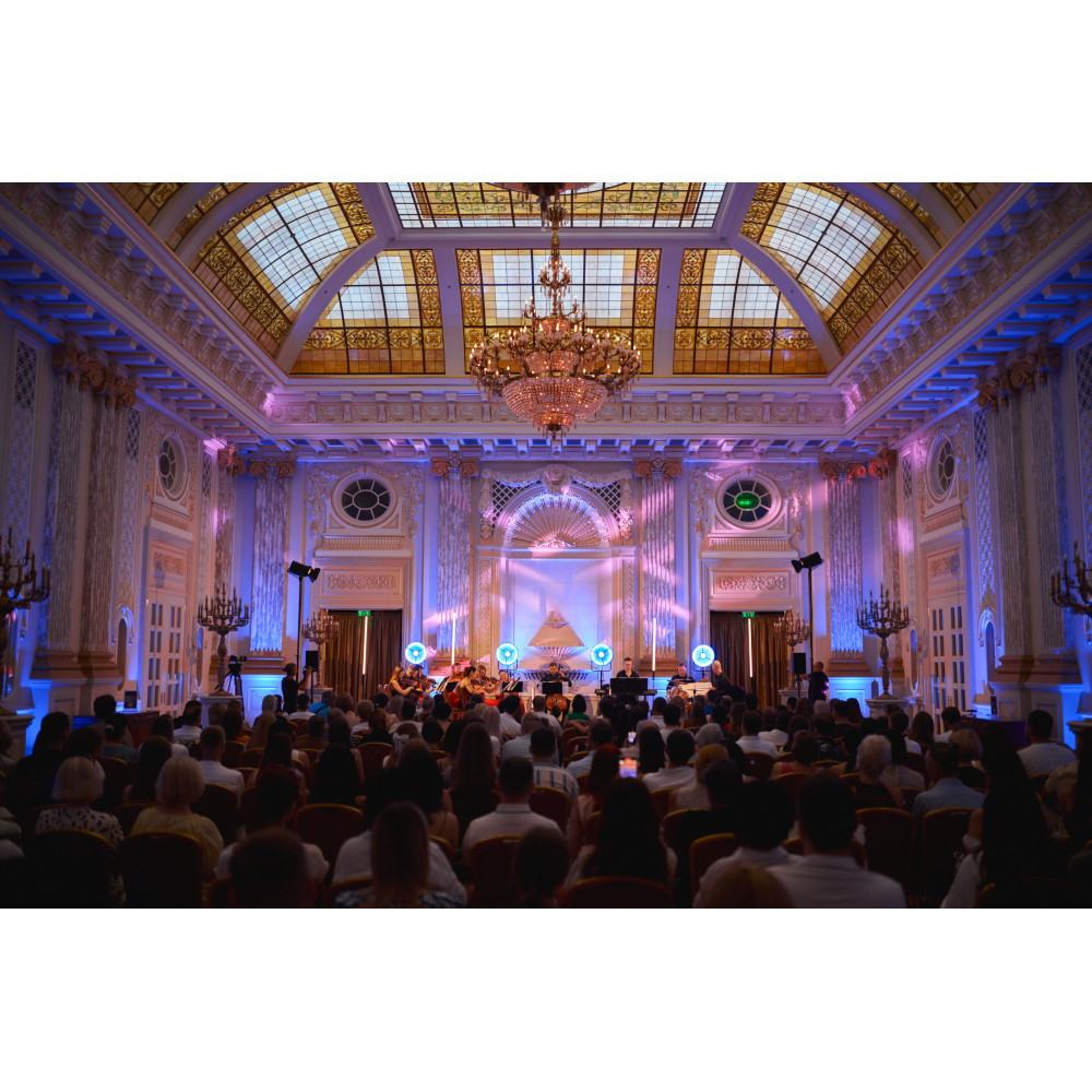Фото №10 - Афіша Афіша Kyiv Mozart Orchestra — Adrian Berenguer
