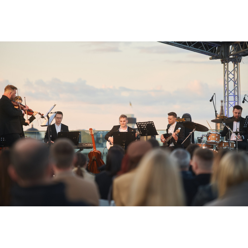 Фото №10 - Афіша Афіша КІНОМУЗИКА НА ДАХУ – Kyiv Mozart Orchestra, Київ - 2026-05-23 19:00:00