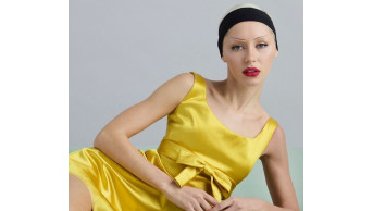 Iris Law's Glamorous Transformation: A Tribute to Christina Aguilera?