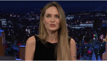 Angelina Jolie Stuns with Barefoot Tonight Show Appearance