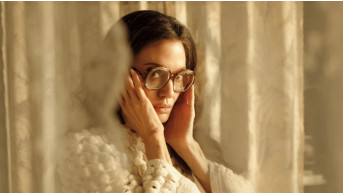 Angelina Jolie enchants in the film ''Maria'': the new masterpiece of the Venice Film Festival!