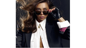 Anna Neplyakh Dazzles in Trending Office Siren Style