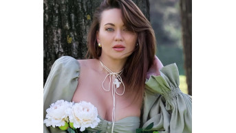 Anna Salivanchuk's Spring Fling: A New Fashion Statement in Olive