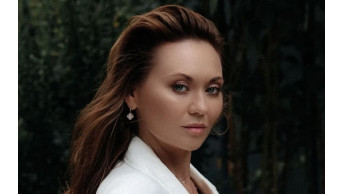 Anna Salivanchuk Stuns with Bold Transformation: The Brunette Revelation