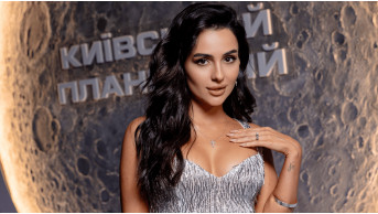 Anna Trincher Shines Bright with ''Zirochka Palais'' Premiere at Kyiv Planetarium