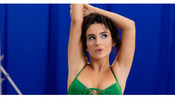 Anna Trincher's New Hit Shines Bright: ''Zirochka Palai'' Unveiled!