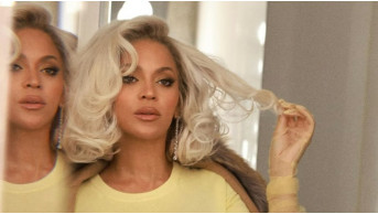 Beyoncé's Dazzling Christmas Performance in Houston: A Family Affair