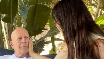 Bruce Willis appeared in public for the first time in a long time: new details about the actor's con
