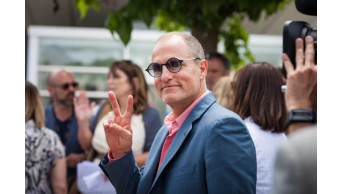 Why Woody Harrelson Switched to Texting: An Unexpected, Game-Changing Reason