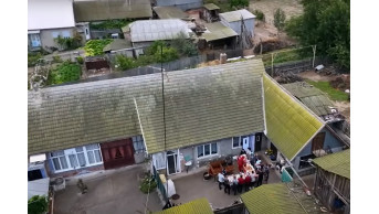 Dmytro Komarov Unveils Bessarabian Wine Traditions in ''Inside Out World''