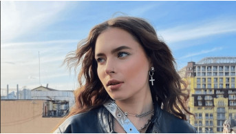 Maria Kravets Joins CHEEV's New Music Video 'Taro'
