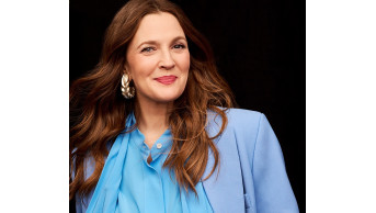 Drew Barrymore stunned with a new image in the style of ''Charlie's Angels''