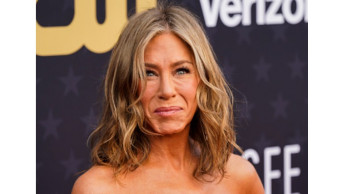 Jennifer Aniston's Bold Move: Embracing Natural Aging After Backlash