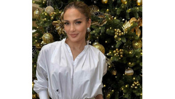 Jennifer Lopez Celebrates Christmas in Aspen with Family Amidst Relationship Changes
