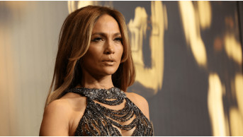 Jennifer Lopez Shines at IndieWire Honors with a Stunning New Look