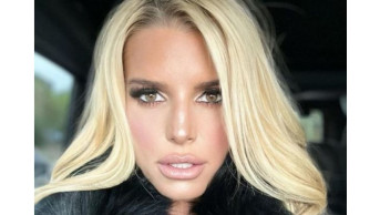 Jessica Simpson Lists Iconic LA Mansion Amidst Renewed Challenges