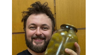 Unexpected Gift: Dzidzio's Heartwarming Moment at Ivano-Frankivsk Concert