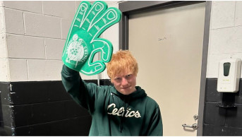Ed Sheeran talked about why he gave up his mobile phone