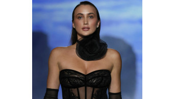 Ганна Різатдінова підкорює подіум: відкриття Ukrainian Fashion Week 2025 вражає