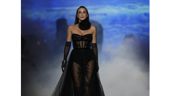 Ганна Різатдінова запалює подіум Ukrainian Fashion Week 2025