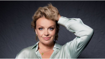 Irma Vitovska and Olexii Hnatkovskyi Dazzle in ''Kaydashev Family''