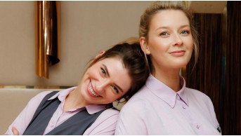 Behind the Scenes: The Unseen Bond of ''Two Sisters'' Stars