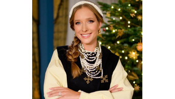 Kateryna Osadcha decorates the Christmas tree: New Year's mood with her son