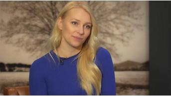 Kateryna Varchenko's Dramatic Return to Theater Amidst Personal Triumphs