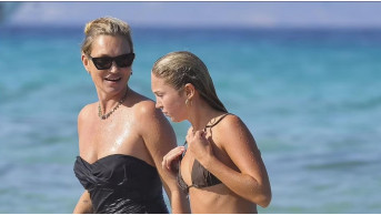 Kate and Lila Moss: Mother-daughter vacation in Ibiza