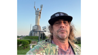 Samuel Bayer's Bold Journey: Crafting History in Ukraine Amidst Conflict