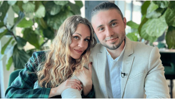 The Young Shutterbug: Taras and Olena Topolia's Daughter Captures Love