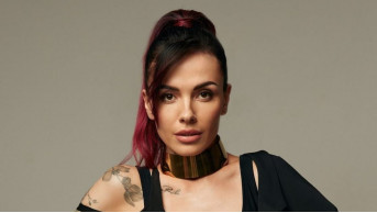 MamaRika's Bold Transformation: From Pink to Burgundy