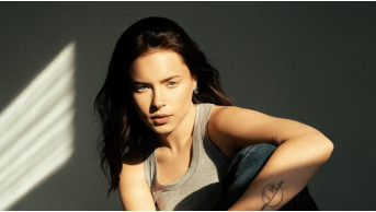 Maria Kravets surprised everyone! Candid photo session in ''nude'' style