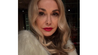 Olga Sumska's Bold Statement: Embracing Authentic Beauty on World Theatre Day