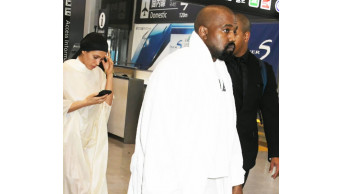 The rapper's spouse surprised the passengers of the plane: economy class for the stars?