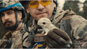 ''Porcelain War'' Takes Center Stage in Oscar Race: A Story of Art and Resilience