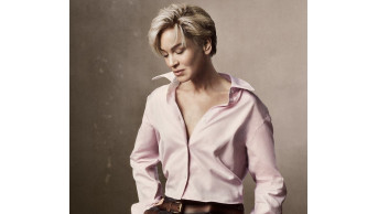 Renée Zellweger Stuns in New Vogue Shoot with Bold Pixie Cut
