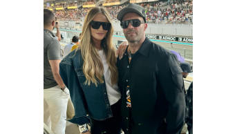 Romantic selfie of Rosie Huntington-Whiteley and Jason Statham: The star couple revealed a part of t