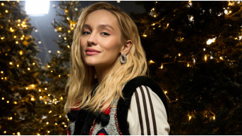 Roxolana's Christmas Album: A Dazzling Duet Compilation