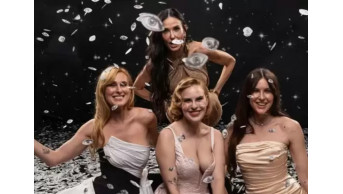 Rumer Willis's Unconventional Family Bond: A Peek Into Her Intimate World