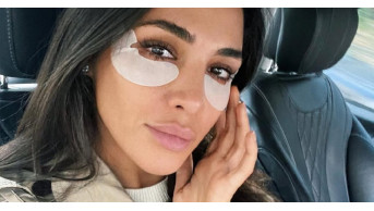 Santa Dimopulos Shocked Fans with Innovative Skin Treatment