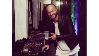 A scandalous party in Chicago: Vlad Yama DJs for a Russian audience