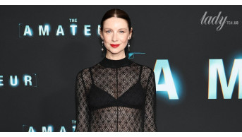 Caitríona Balfe Stuns in Bold Look at NYC Premiere