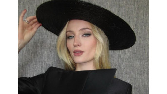 Sophie's New Chapter: Turner Trades US for UK After Divorce