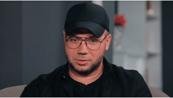 Стильні метаморфози: Андре Тан диктує весняні тренди 2025