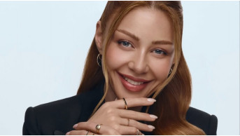 Unexpected Twist: Tina Karol Meets Her Doppelgänger in Warsaw