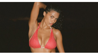 Tina Kunakey's Stunning Beach Photos Set the Internet Ablaze!
