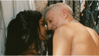 Vincent Cassel and his lover Nara Baptista are waiting for the replenishment: a stylish debut on the